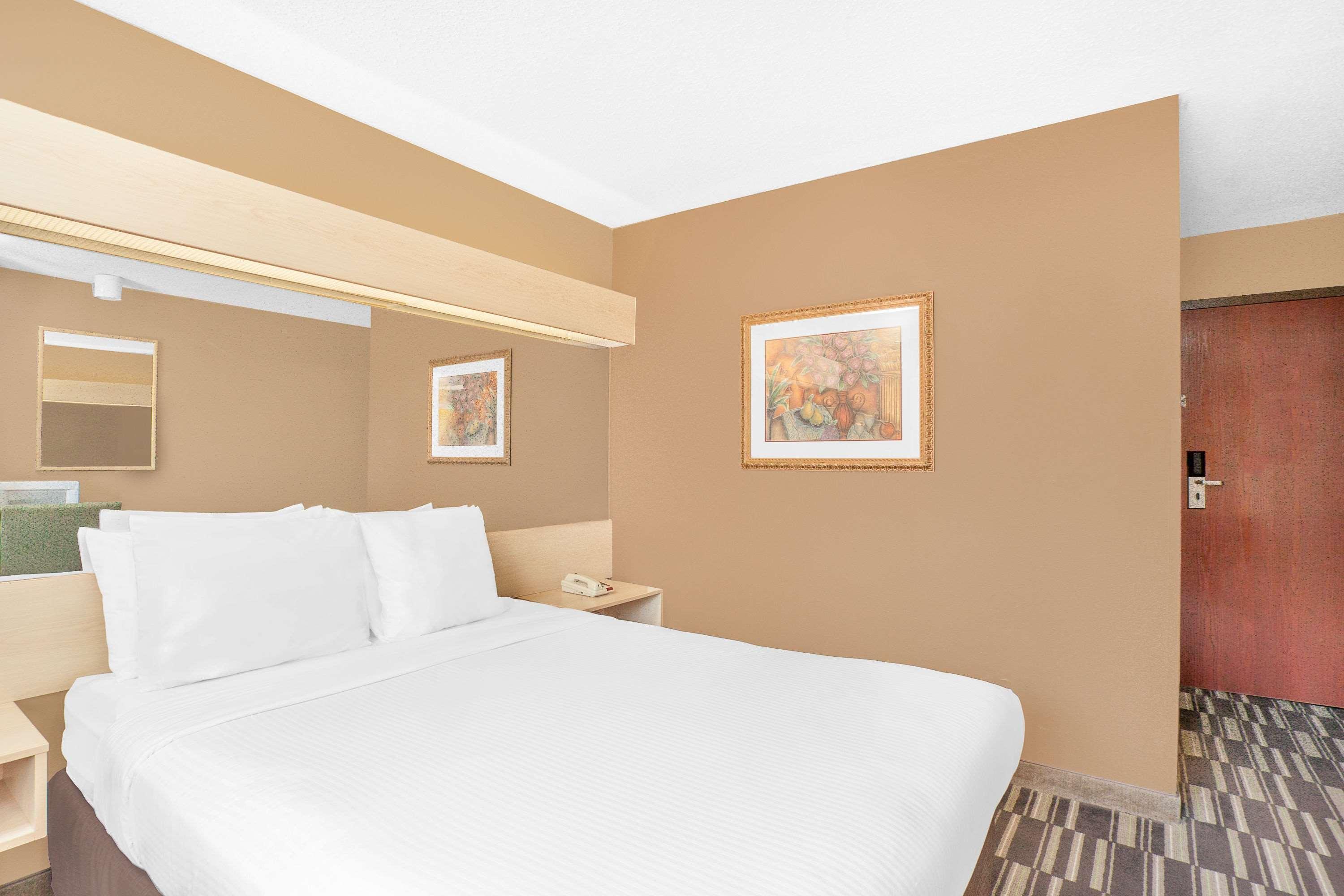 Microtel Inn And Suites - Σόλσμπερι Εξωτερικό φωτογραφία