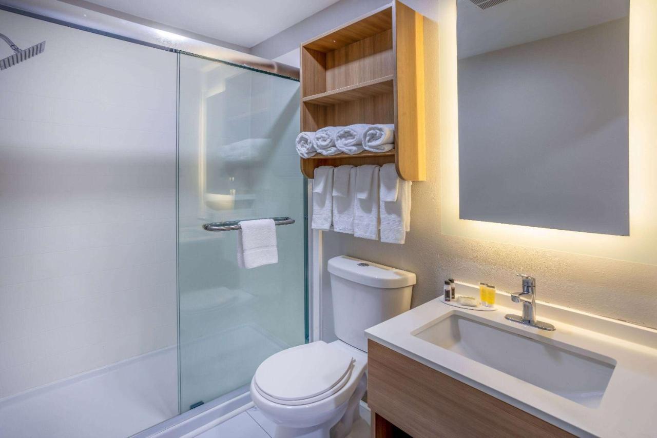 Microtel Inn And Suites - Σόλσμπερι Εξωτερικό φωτογραφία