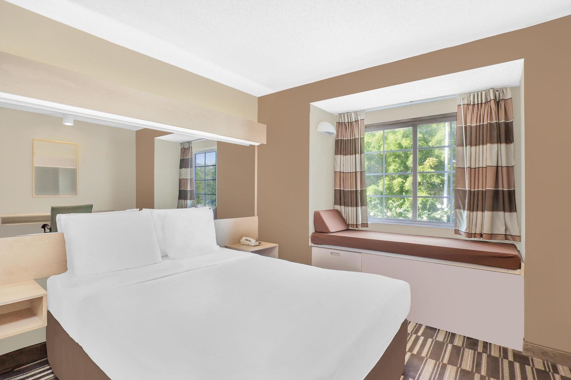 Microtel Inn And Suites - Σόλσμπερι Εξωτερικό φωτογραφία