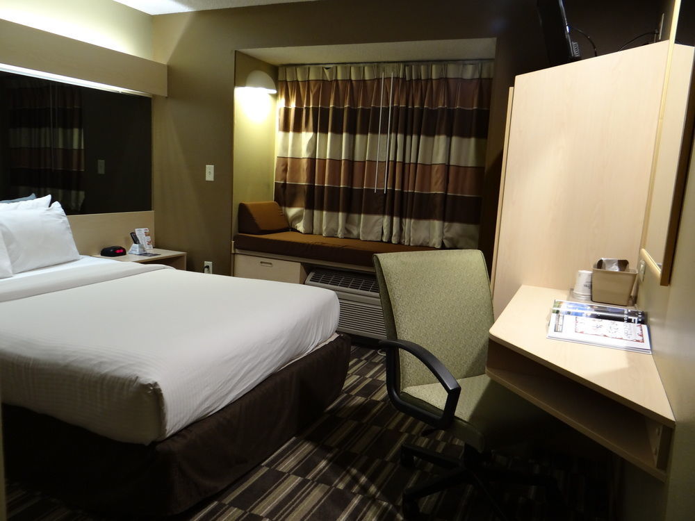 Microtel Inn And Suites - Σόλσμπερι Εξωτερικό φωτογραφία