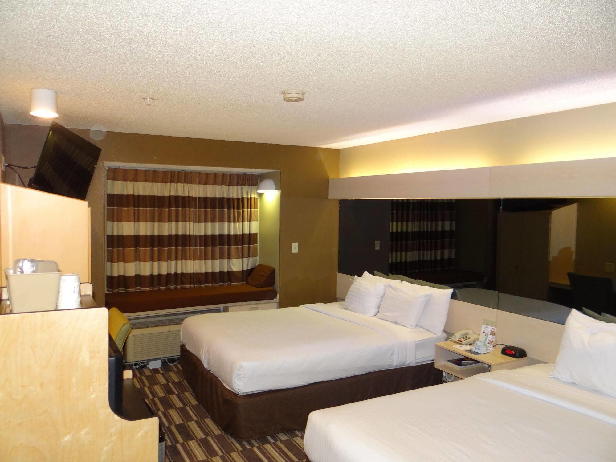 Microtel Inn And Suites - Σόλσμπερι Εξωτερικό φωτογραφία